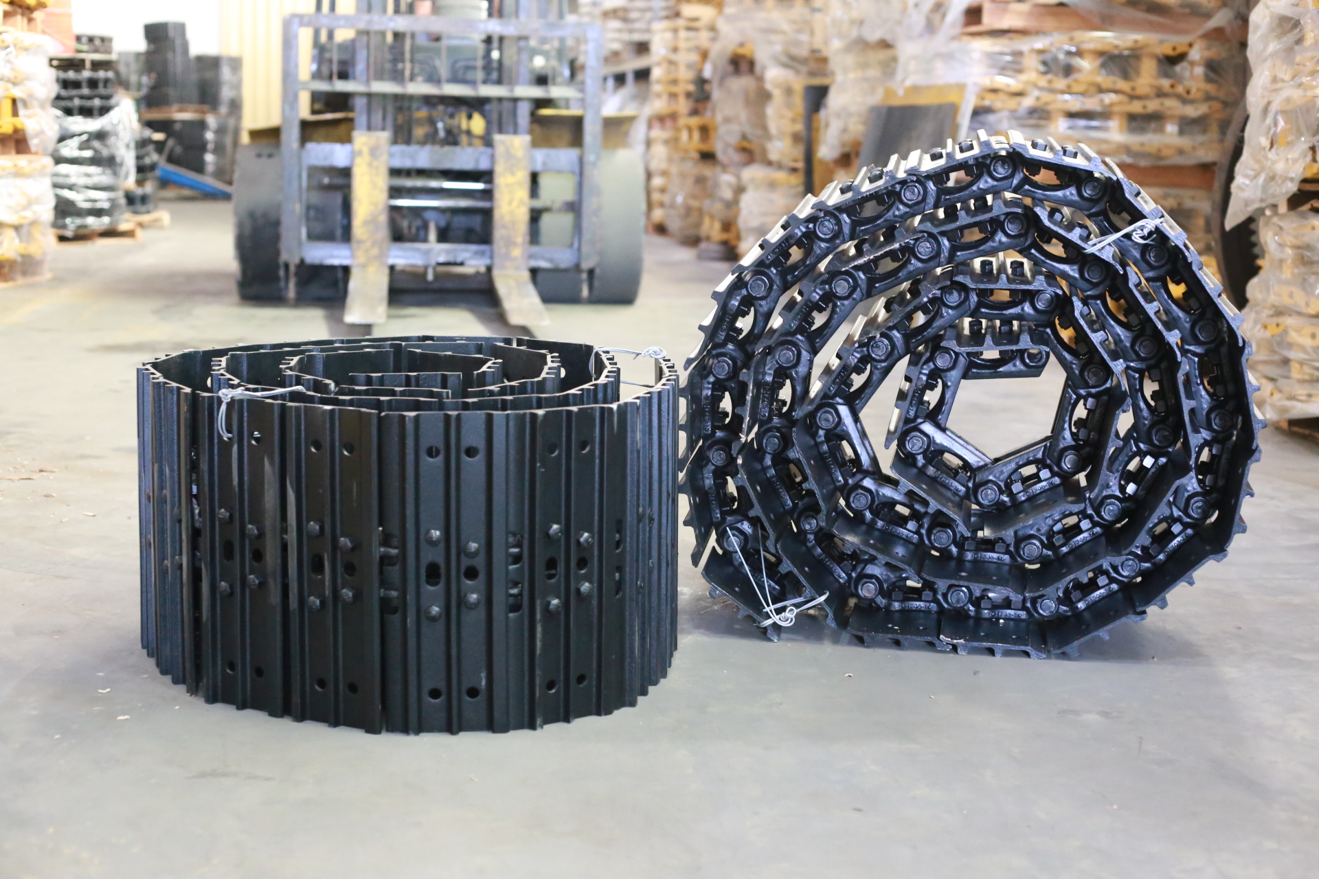 PHỤ TÙNG GẦM XÍCH